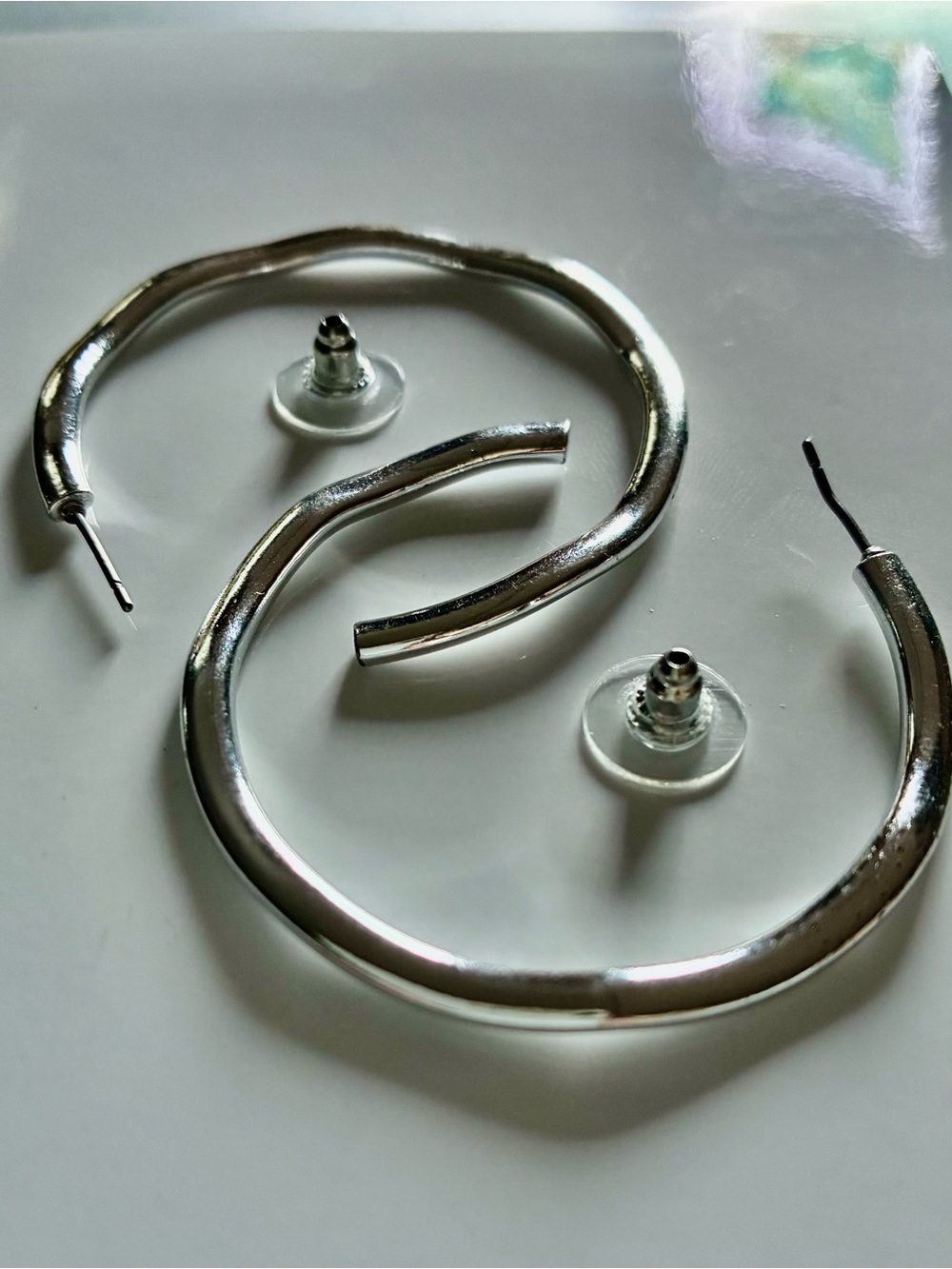 ➰Curvey Wavy Silver Hoop Earrings by Cookie Lee